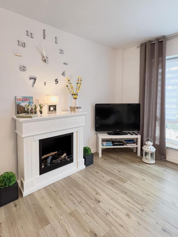 Schoene Helle & Gemuetliche Wohnung In Altstadtnaehe Erfurt Luaran gambar