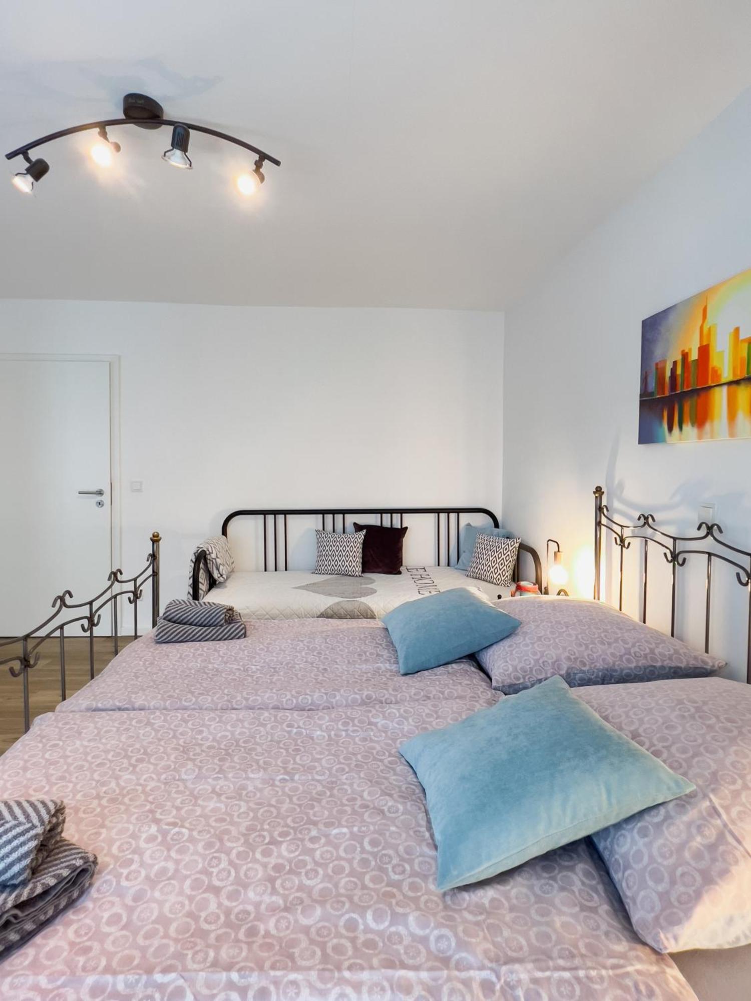 Schoene Helle & Gemuetliche Wohnung In Altstadtnaehe Erfurt Bilik gambar